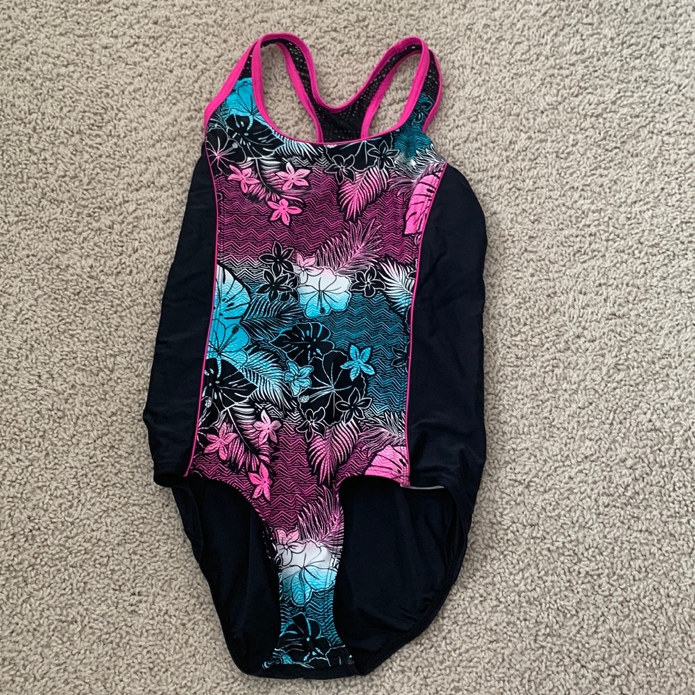 Girls one piece floral swimsuit